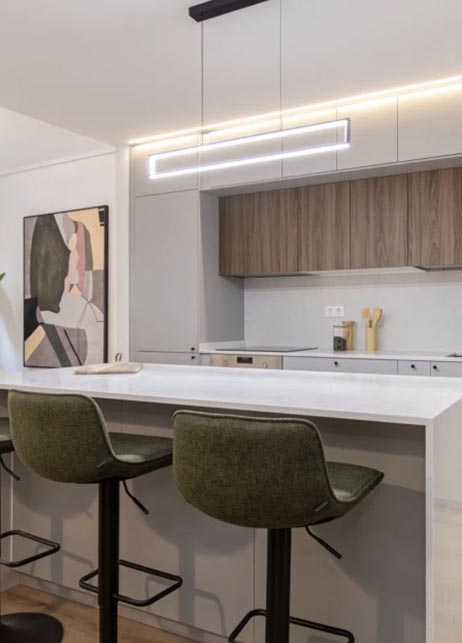 Elegante piso exterior reformado de 3 habitaciones